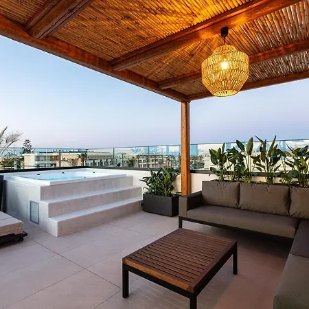 Apartment Isla Luxury - Private Rooftop With Hot Tub - 100m From Adelianos Kampos