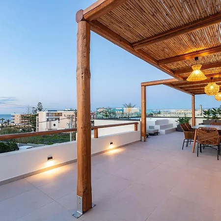Apartment Isla Luxury - Private Rooftop With Hot Tub - 100m From Adelianos Kampos