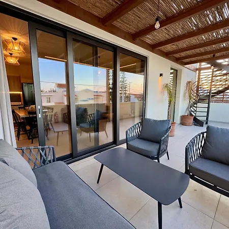 Apartment Isla Luxury - Private Rooftop With Hot Tub - 100m From
