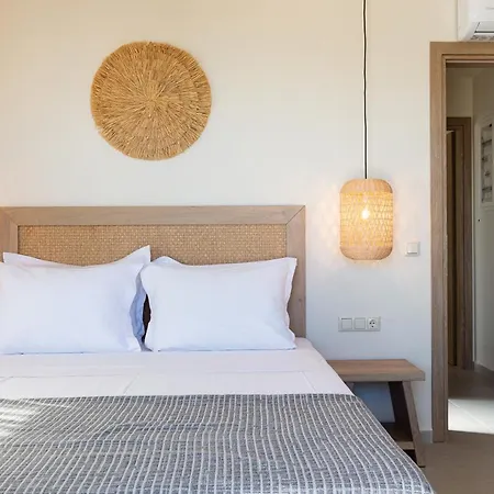 Isla Luxury - Private Rooftop With Hot Tub - 100m From * Adelianos Kampos